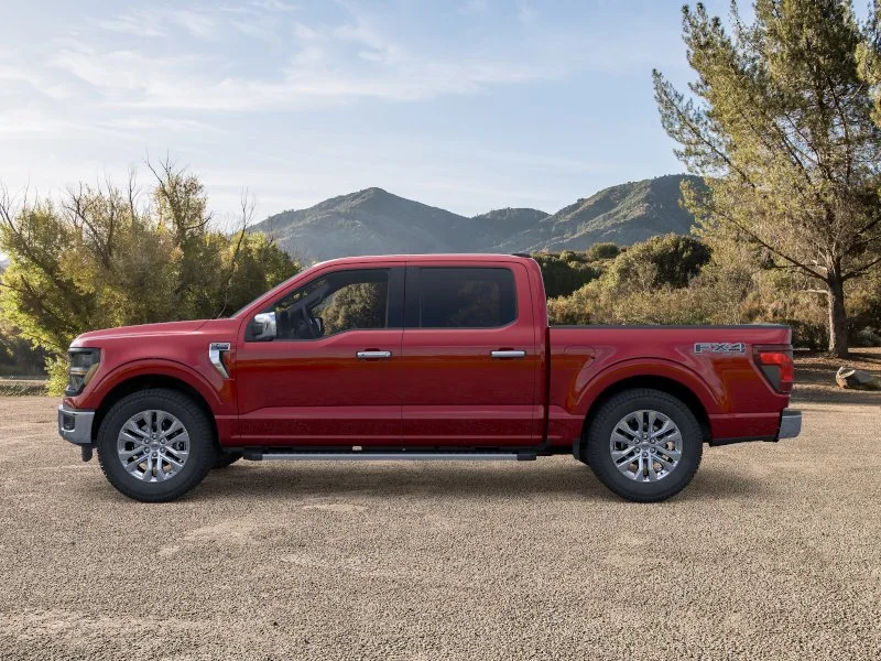 New 2025 Rapid Red Metallic Tinted Clearcoat Ford XLT image 26