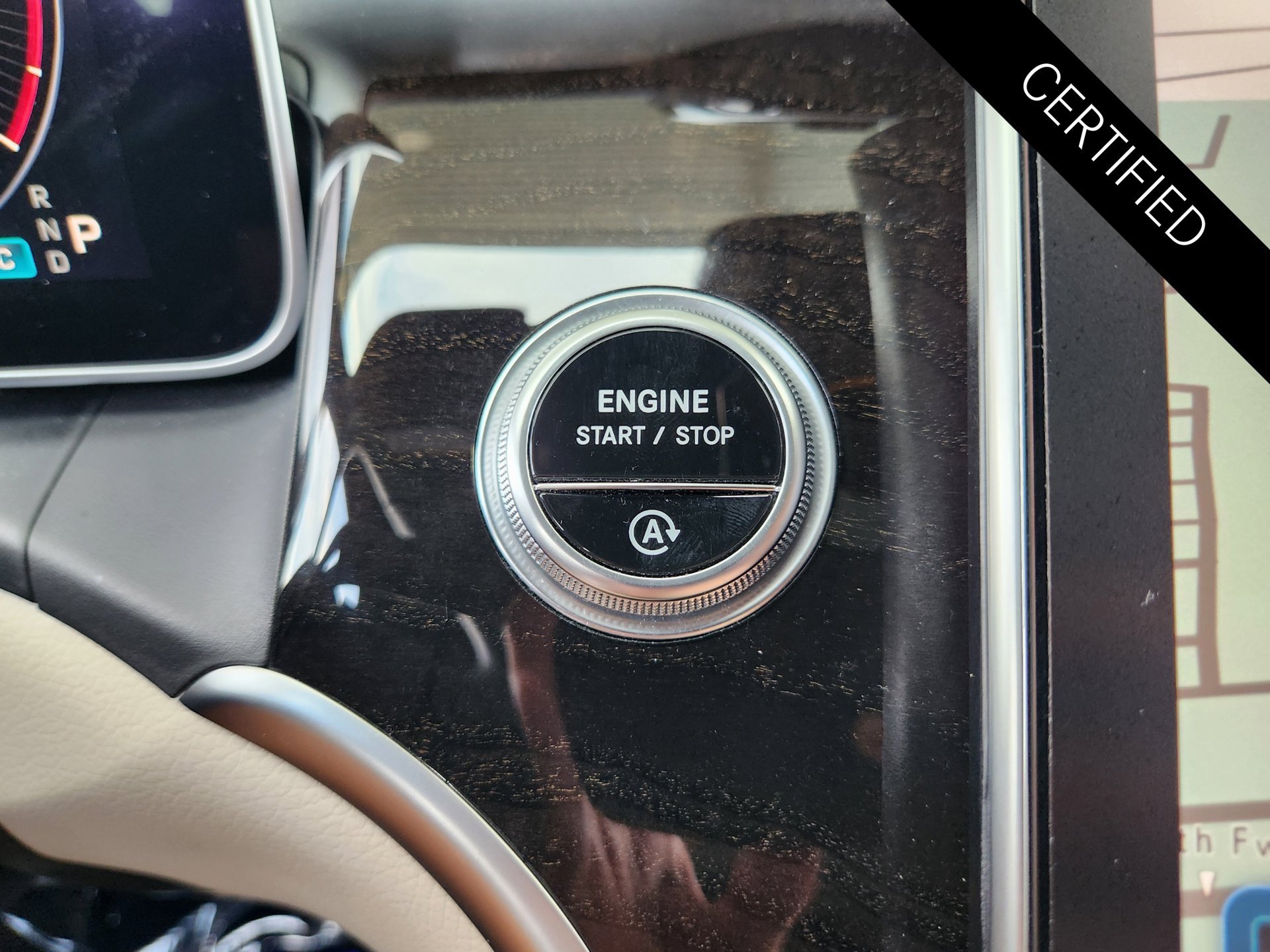 Certified Used 2024 Mojave Silver Metallic Mercedes-Benz GLC 300 image 21