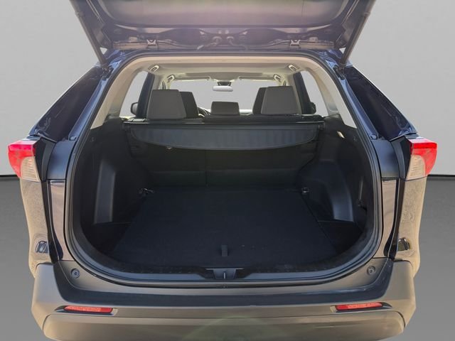 2023 Toyota RAV4 XLE - Photo 19