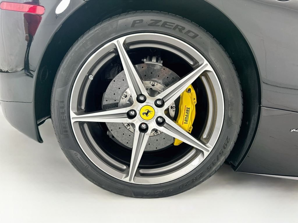 Used 2014 Nero Noctis Black Ferrari Base image 27