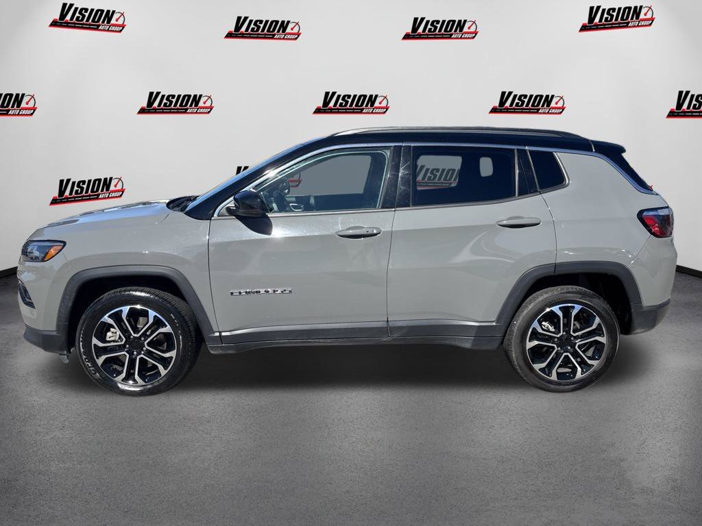 Used 2024 Gray Jeep Limited image 9