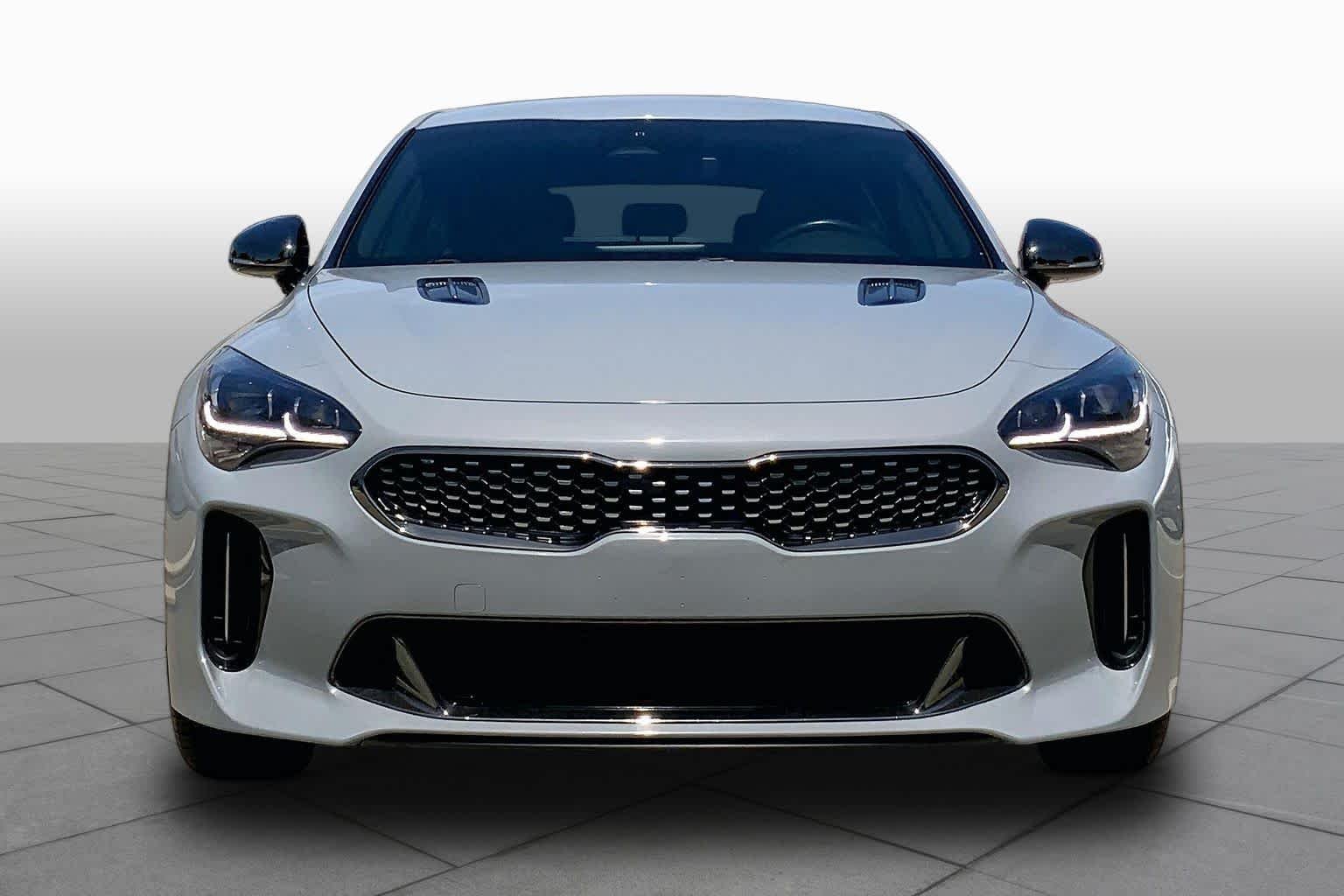 Used 2022 Ceramic Silver Kia GT-Line image 4