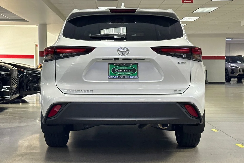 Certified Used 2026 Beige Toyota XLE image 5