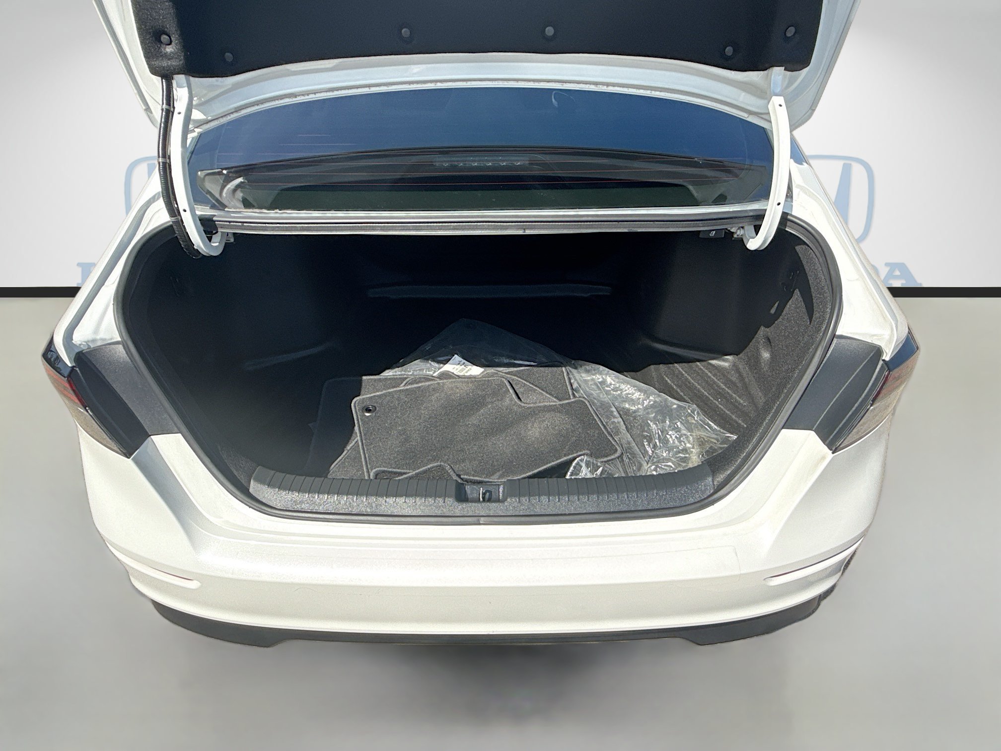 2024 Honda Accord LX - Photo 25