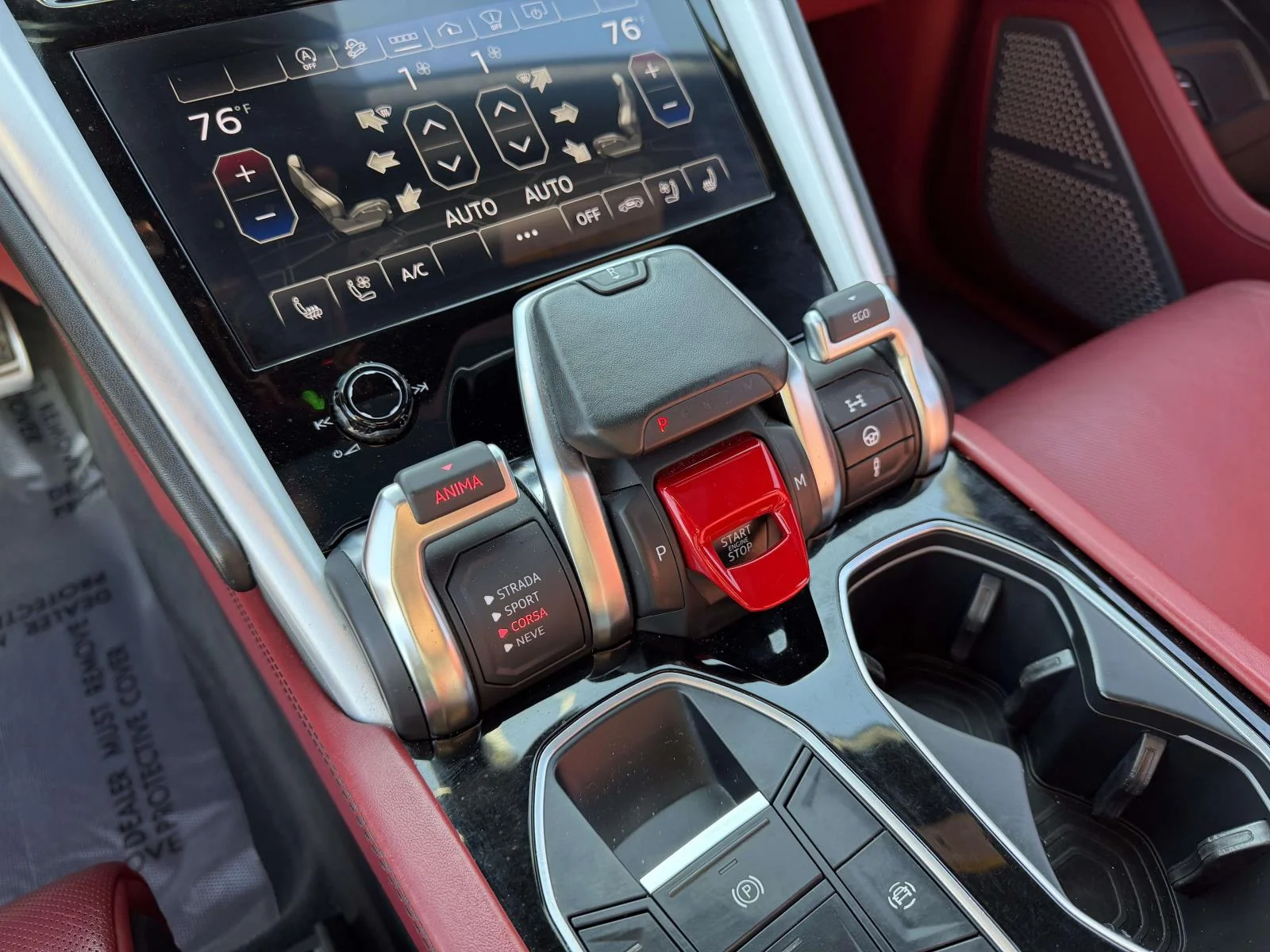 Used 2022 Blue Lamborghini Base image 28