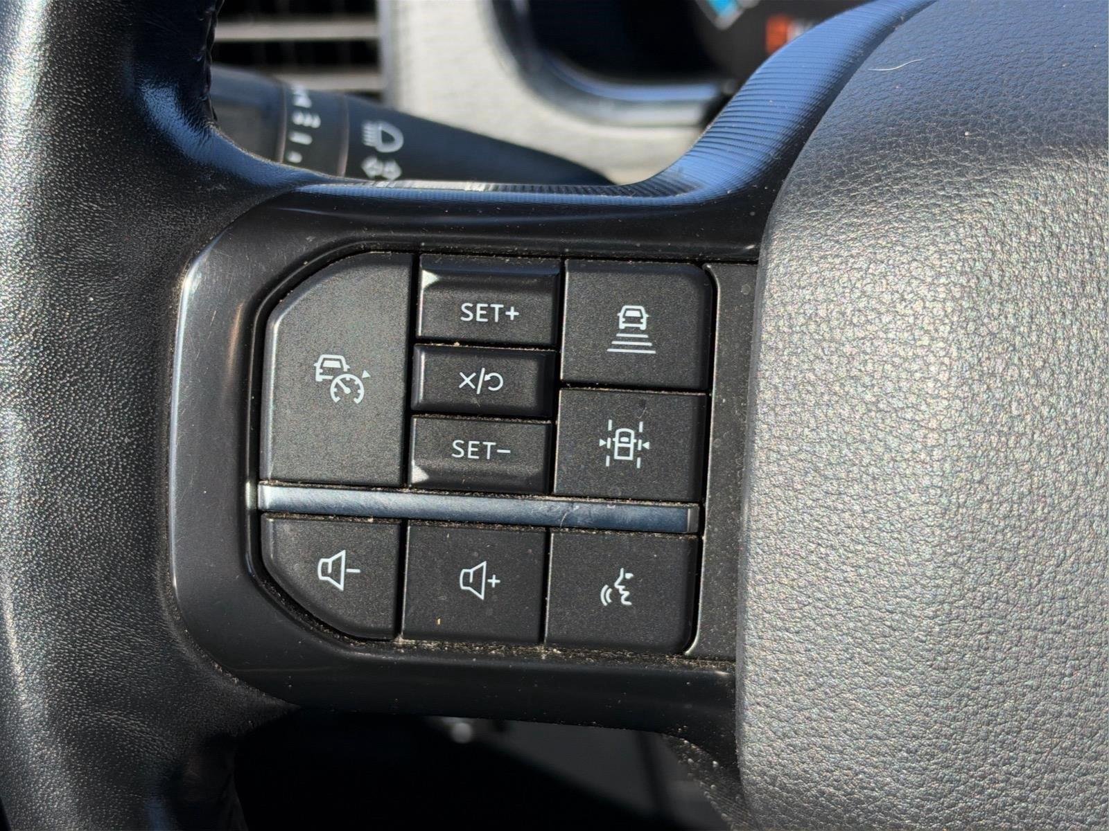 Used 2021 Carbonized Gray Metallic Ford Platinum image 27