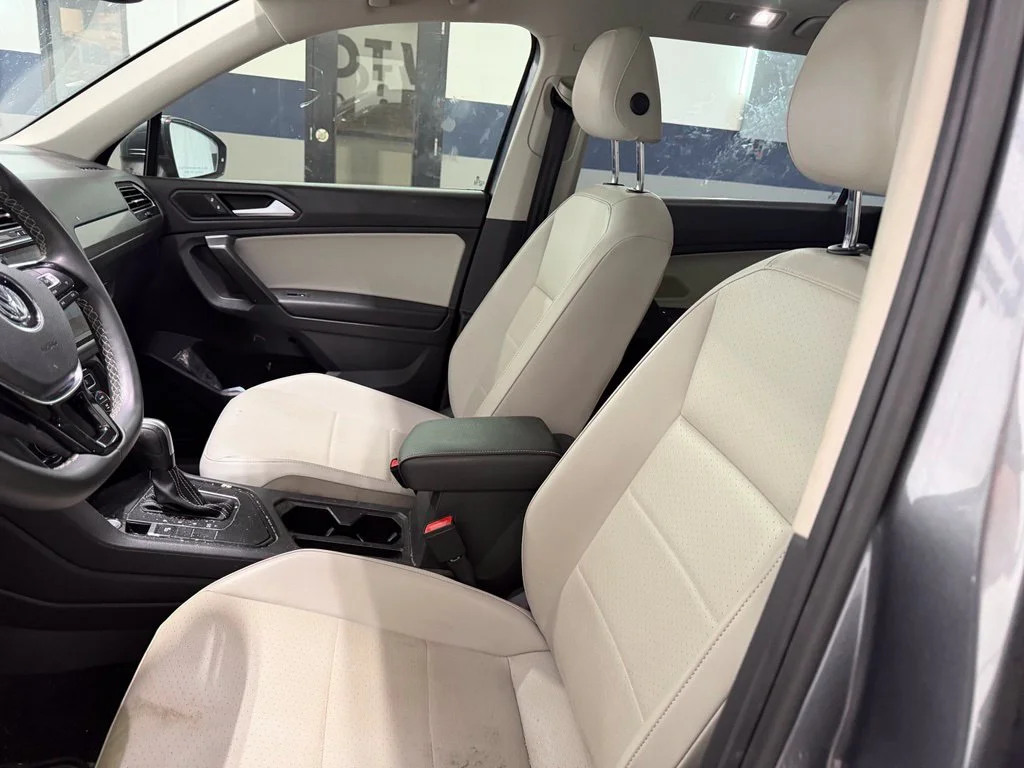 Used 2021 Gray Volkswagen 2.0T SE image 16