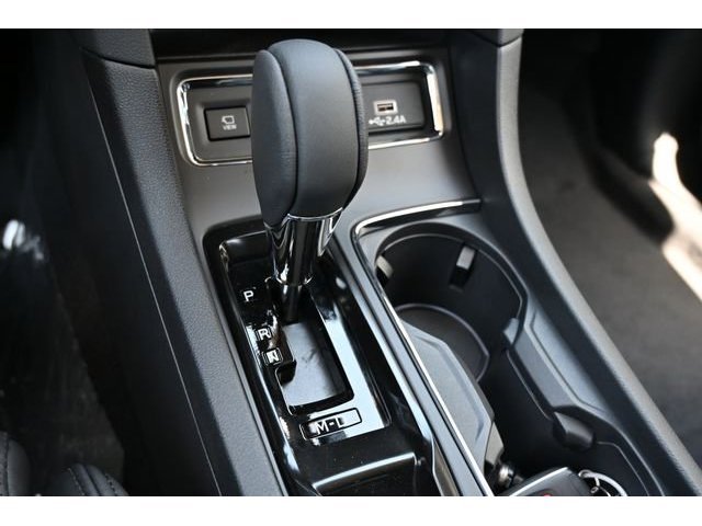 New 2026 White Subaru Onyx Edition Touring 7-Passenger image 62
