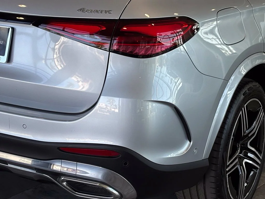 Used 2025 Silver Mercedes-Benz GLC 350e image 5