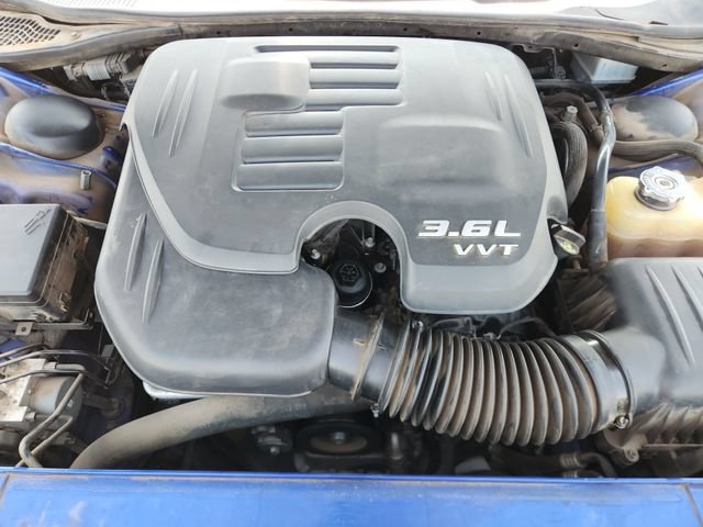 Used 2019 Blue Dodge SXT image 30