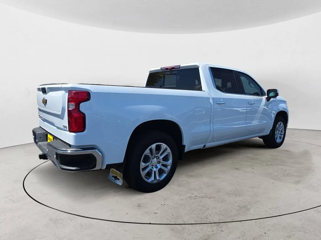 Used 2023 Summit White Chevrolet LTZ image 5