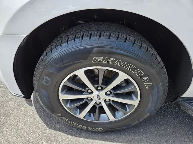 Used 2018 White Ford XLT image 21