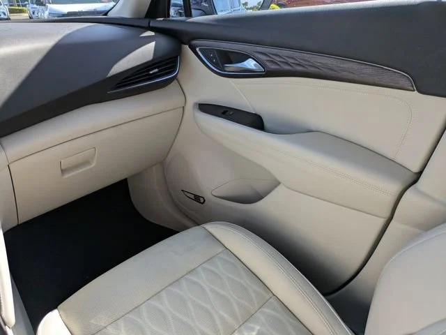 Used 2023 Sapphire Metallic Buick Avenir image 20