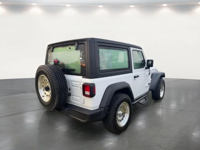 Used 2021 White Jeep Sport image 17