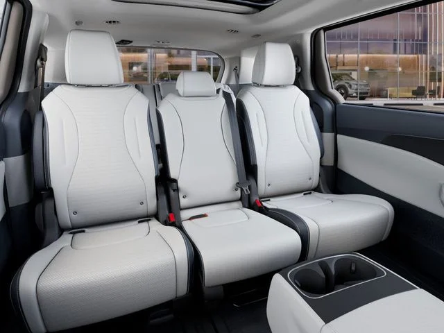 New 2026 Gray Kia SX Prestige image 16