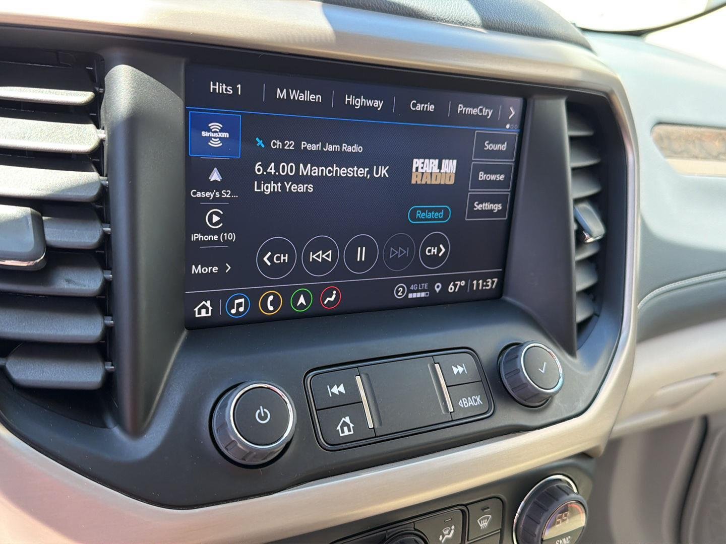 Used 2023 White Frost Tricoat GMC Denali image 24