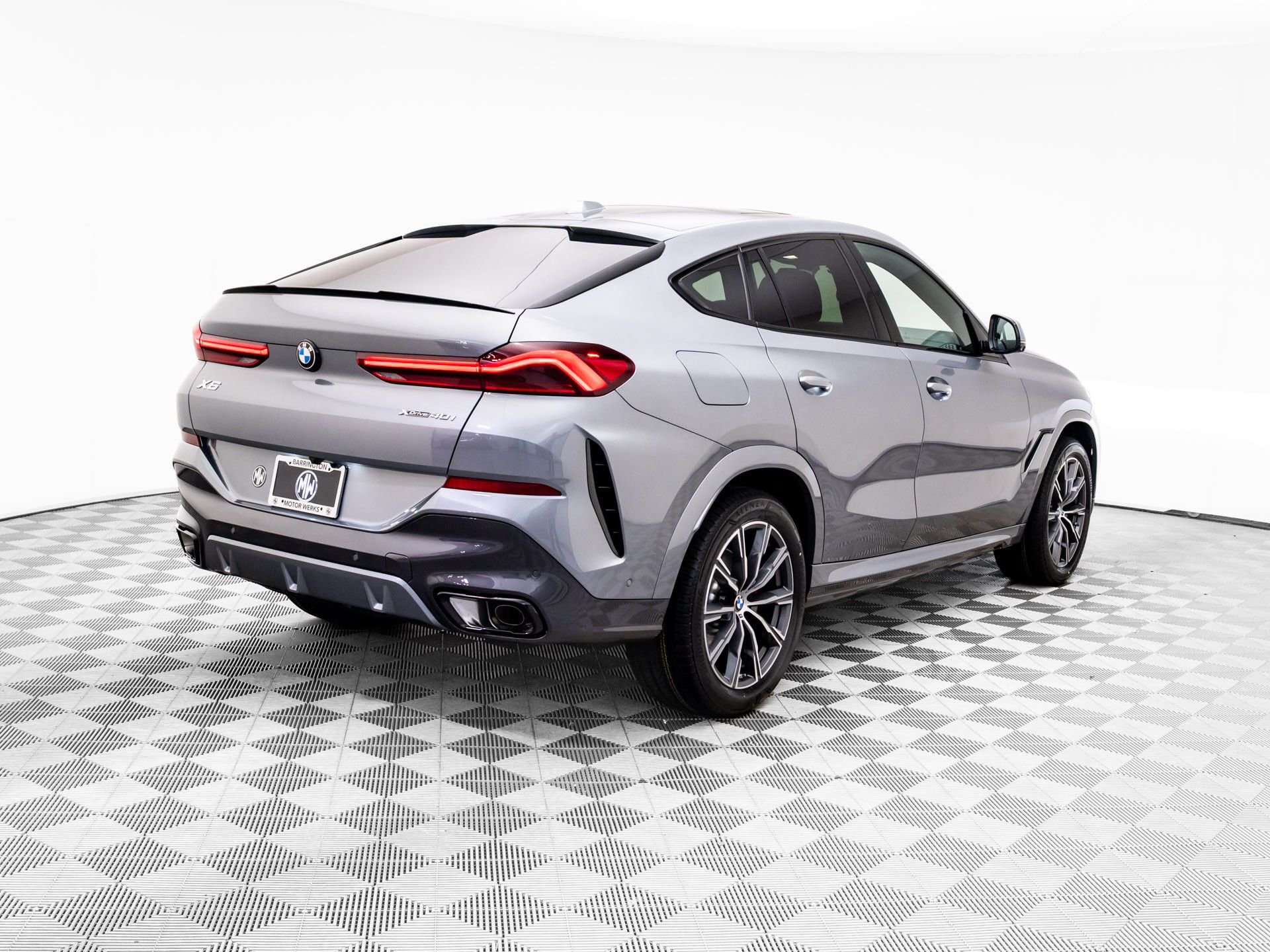 New 2026 Skyscraper Grey Metallic BMW xDrive40i image 6