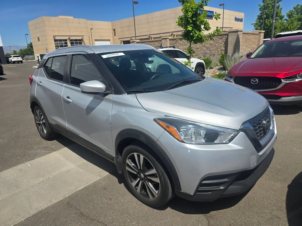 Used 2020 Brilliant Silver Metallic Nissan SV image 7