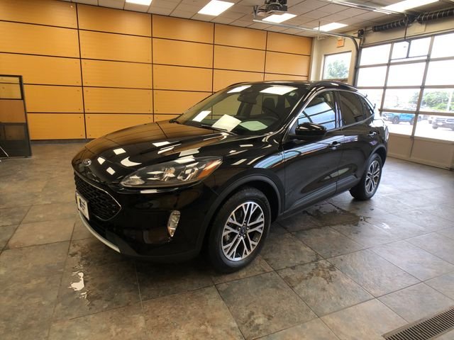 Certified Used 2020 Black Metallic Ford SEL image 3
