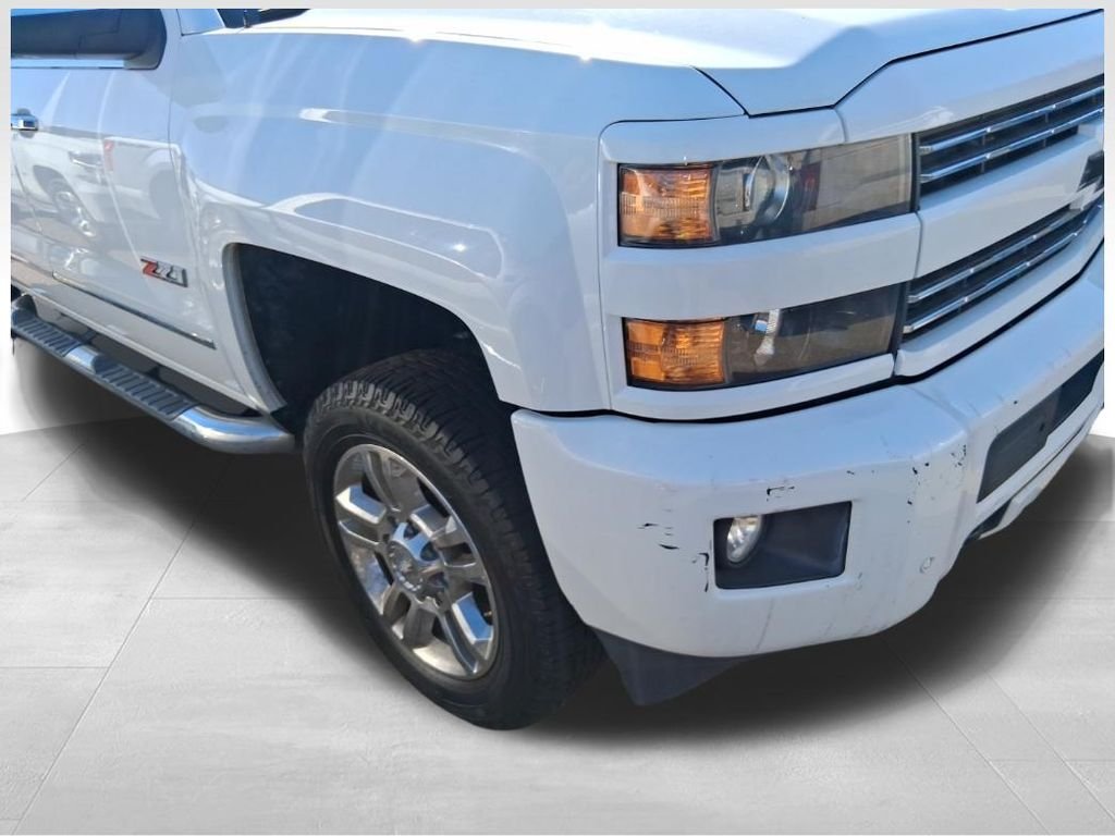 Used 2017 White Chevrolet LTZ image 3