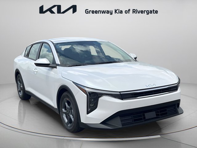 New 2026 Kia K4 LXS
