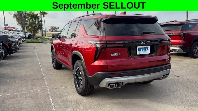 2027 Chevrolet Traverse Z71 - Photo 6