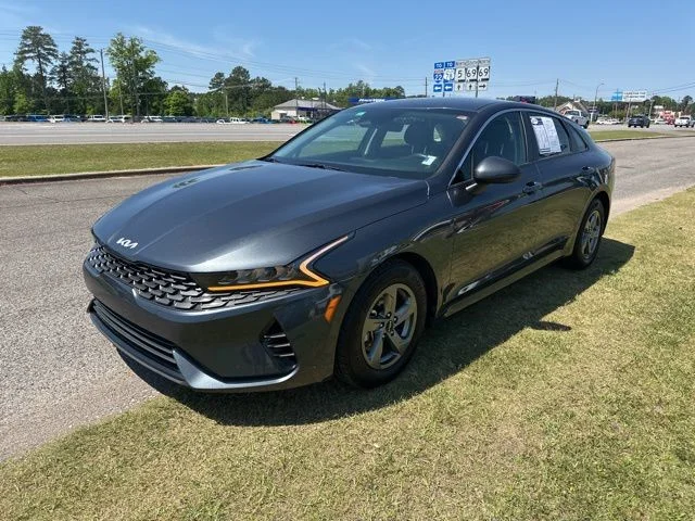 Used 2023 Gray Kia LXS image 3
