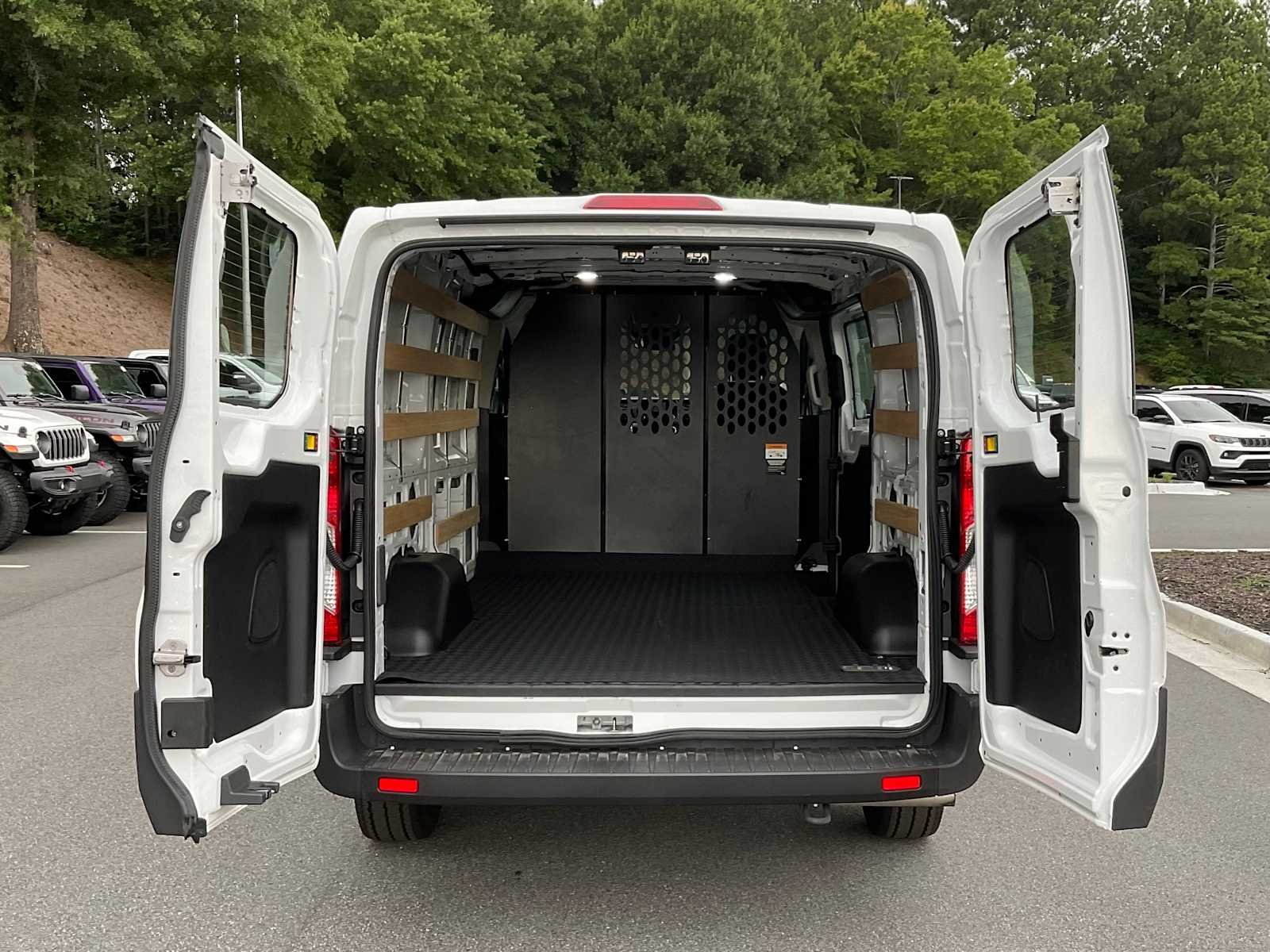 Used 2025 Oxford White Ford  image 22