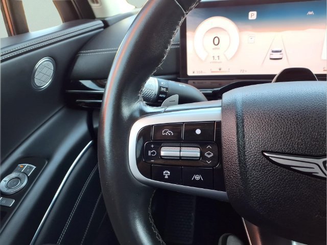 Used 2025 Silver Genesis 2.5T Standard AWD image 15