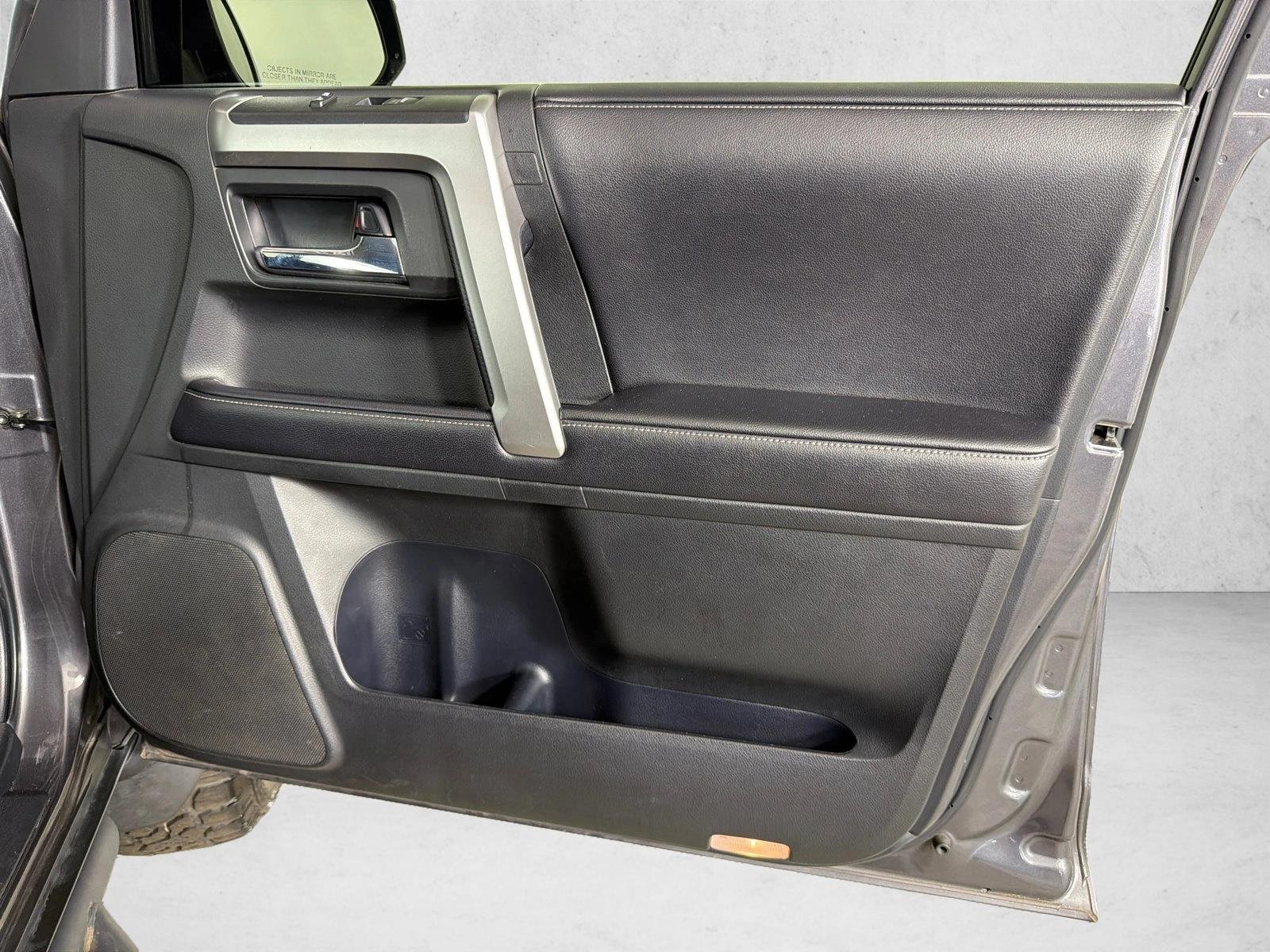 Used 2018 Magnetic Gray Metallic Toyota SR5 image 14