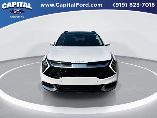 Used 2023 White Kia SX-Prestige image 3
