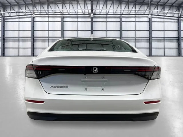 New 2026 Platinum White Pearl Honda LX image 4