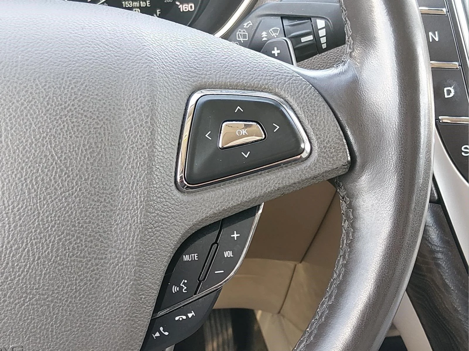 Used 2018 Blue Diamond Metallic Lincoln Reserve image 28