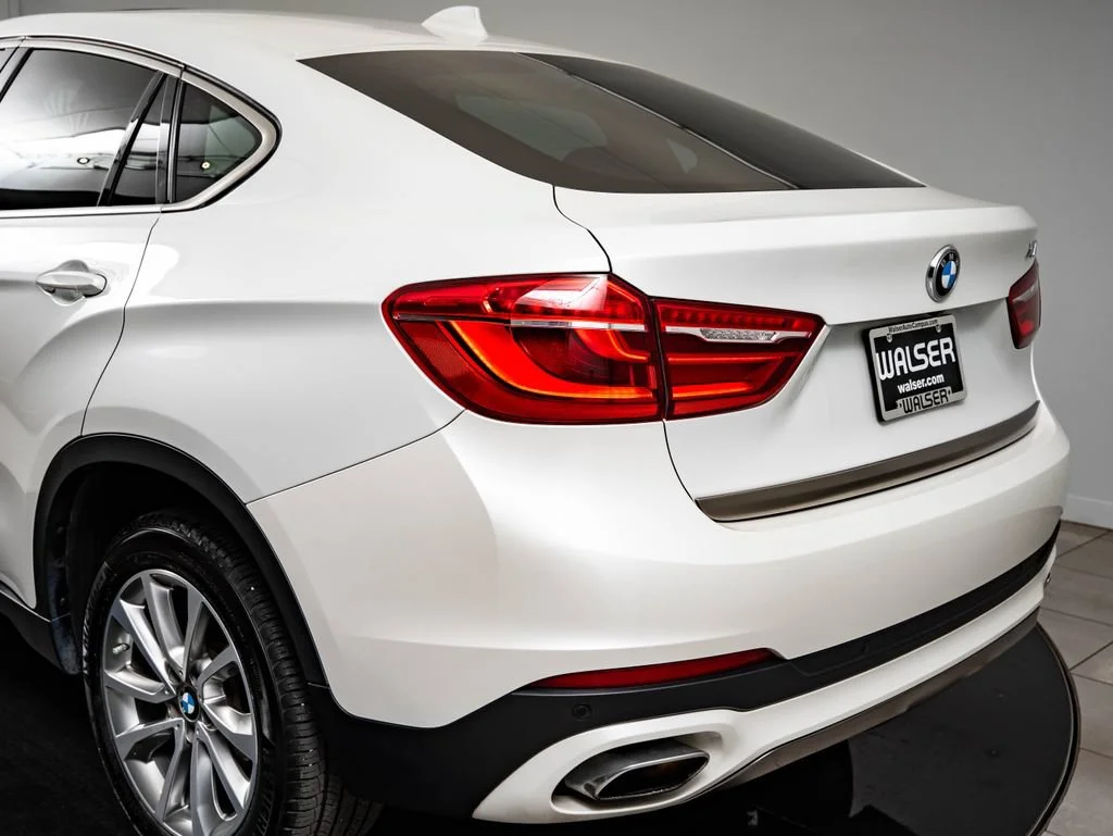 Used 2019 Mineral White Metallic BMW xDrive35i image 19