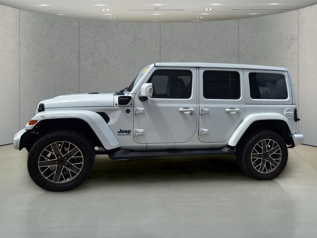 Used 2024 White Jeep High Altitude 4xe image 2