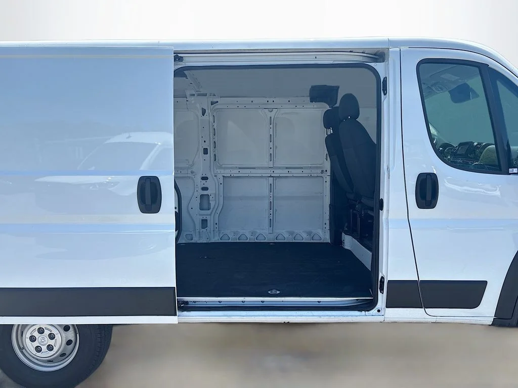 Used 2023 White Ram Base image 17