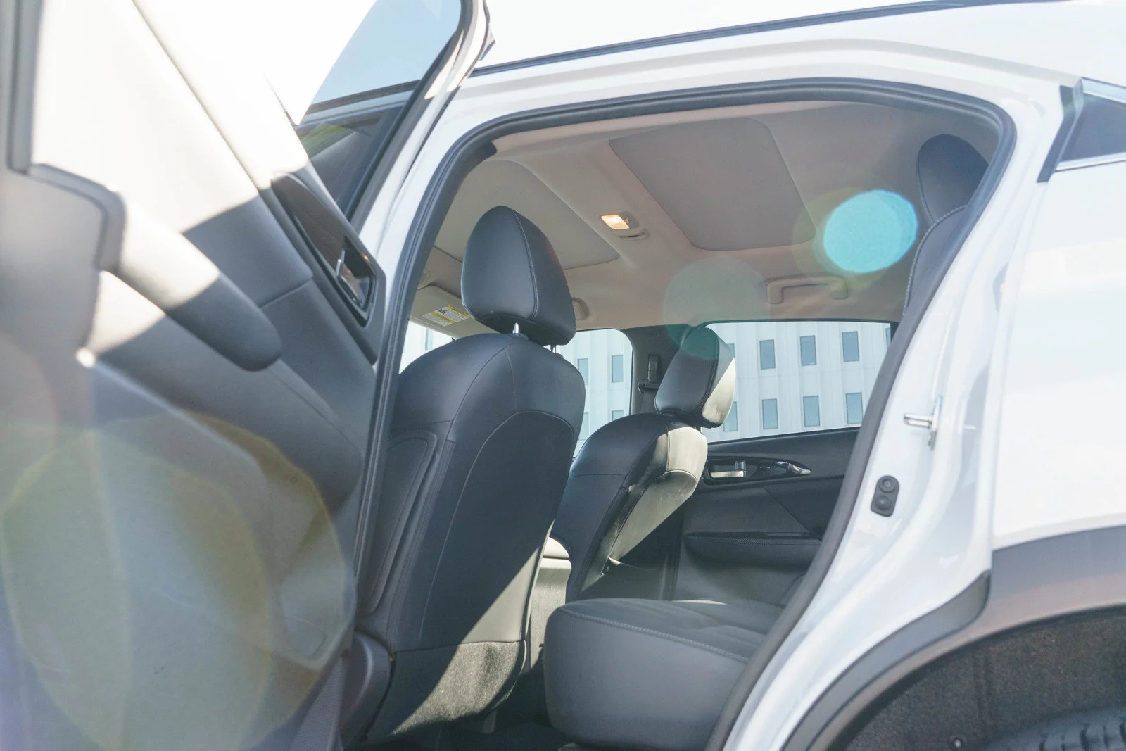 Used 2024 Alloy Silver Metallic Mitsubishi SE image 15