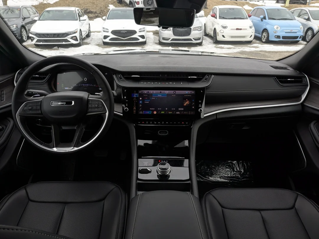 New 2026 Black Jeep Limited - - 4x4 - 20 Gloss Black Wheels - Luxury Tech II - Remote Start & More! image 29