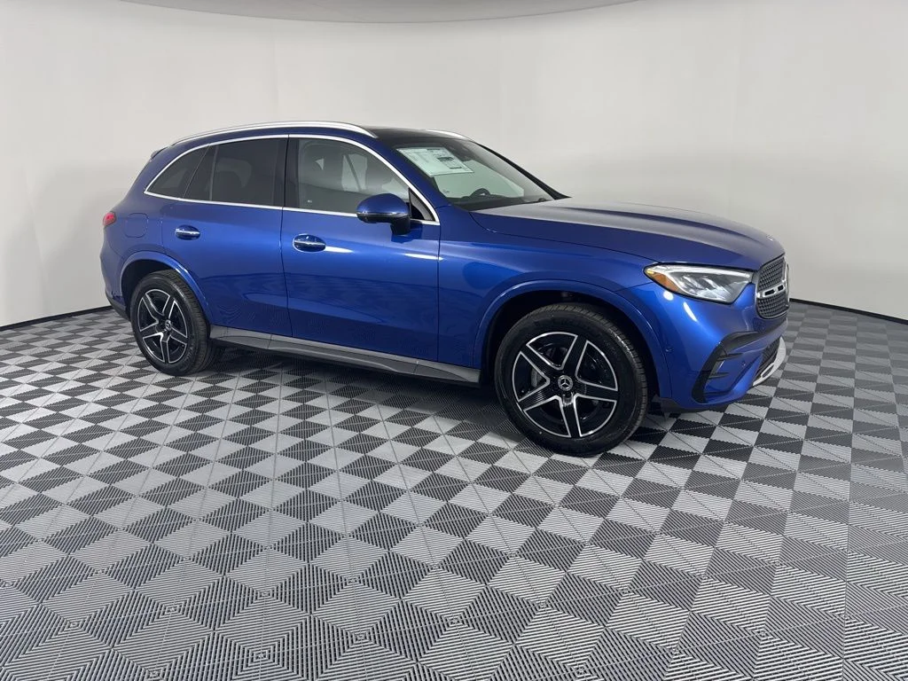 New 2026 Blue Mercedes-Benz GLC 300 image 9