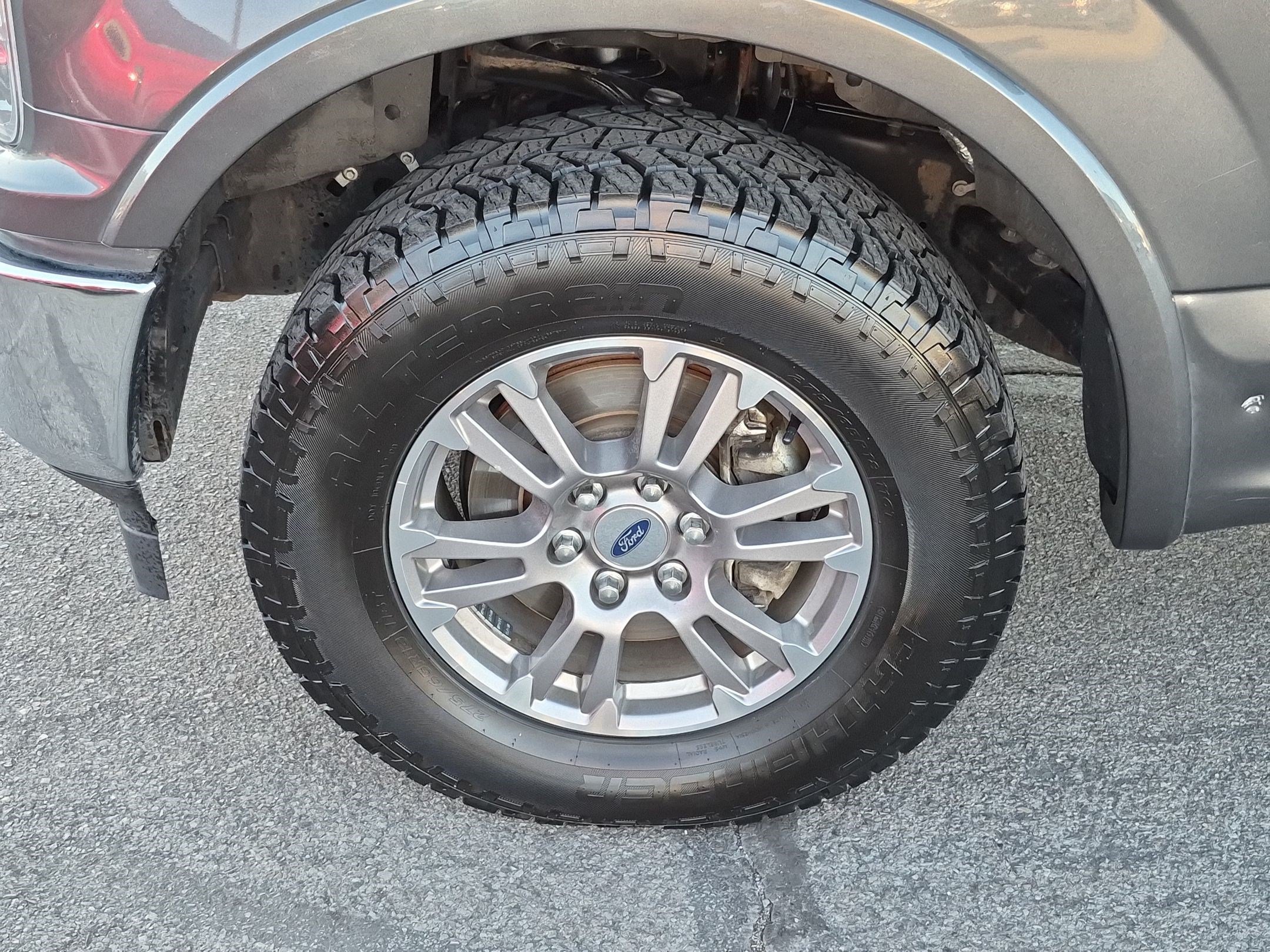Used 2018 Magnetic Ford LARIAT image 11