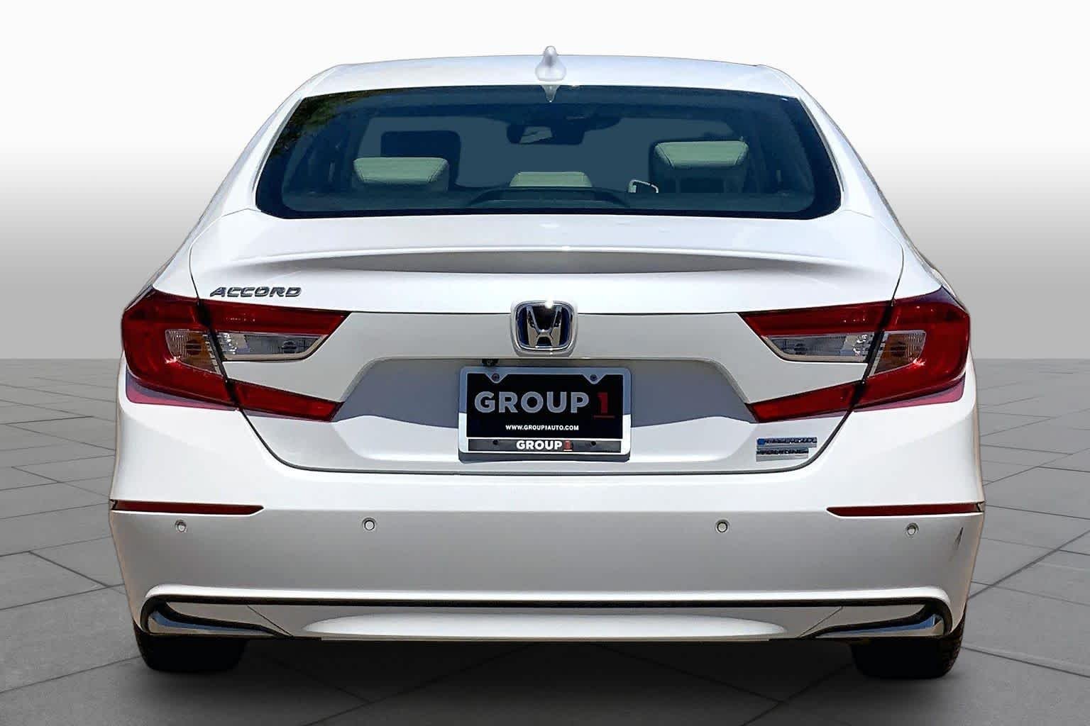 Used 2021 Platinum White Pearl Honda Touring image 5