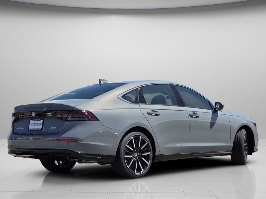 New 2026 Urban Gray Pearl Honda Touring image 8