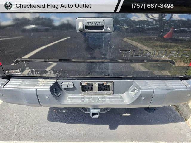 Used 2017 Black Toyota SR5 image 8