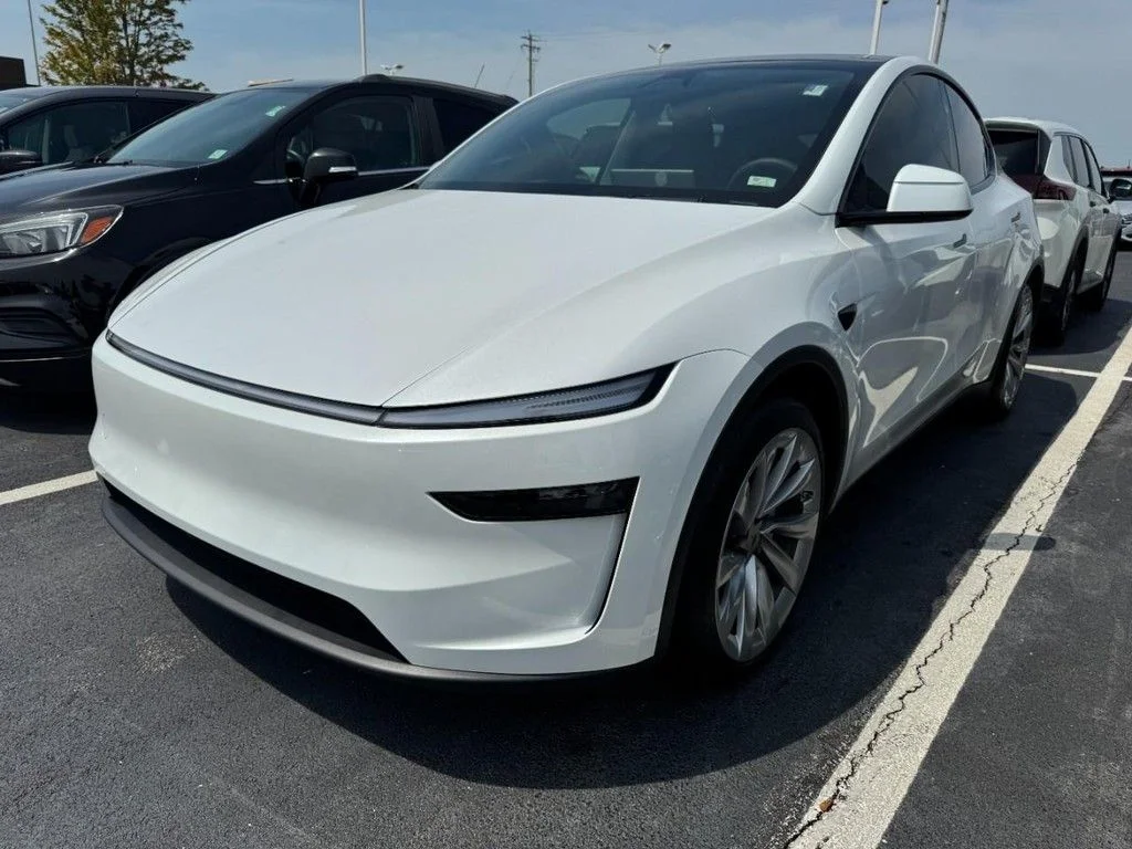 Used 2026 White Tesla Long Range image 3