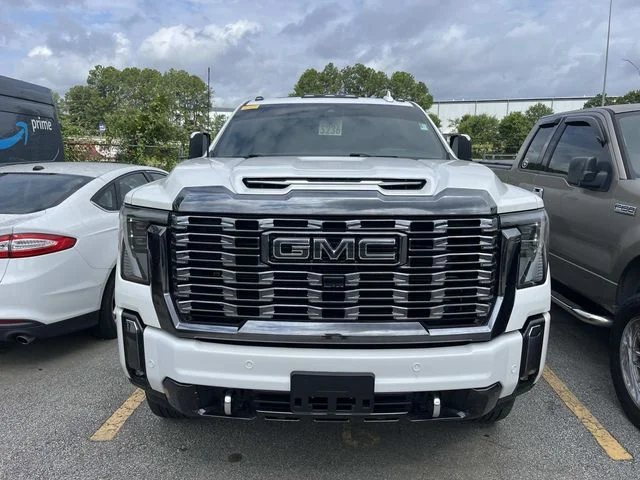 Used 2024 White GMC Denali Ultimate image 2