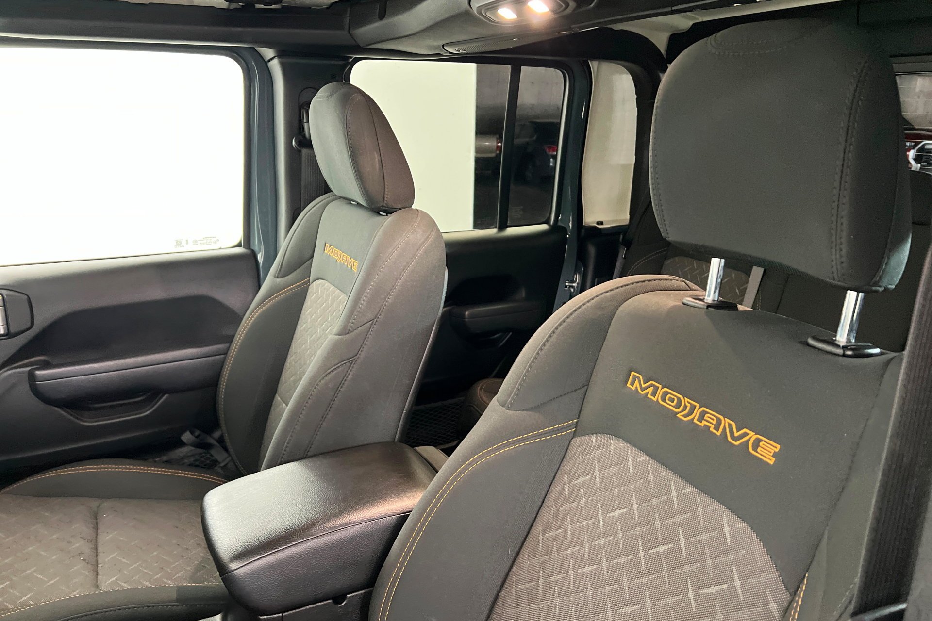Certified Used 2026 Anvil Clearcoat Jeep Mojave image 17