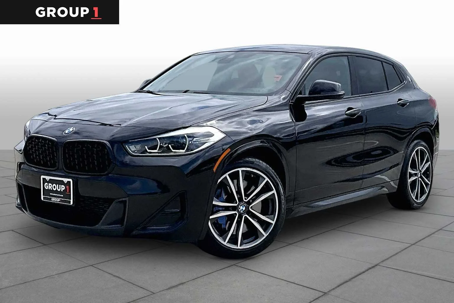 2022 BMW X2 M35i's photo
