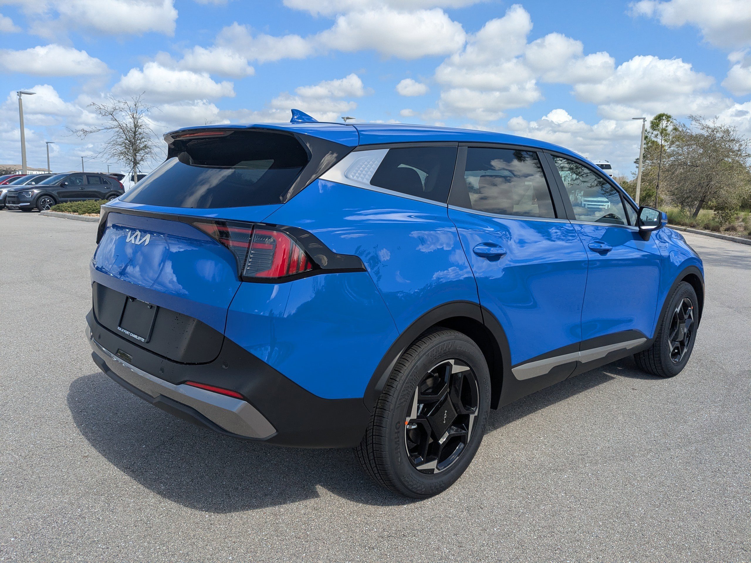 New 2026 Nebular Blue Kia EX image 5