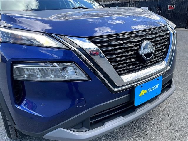 Used 2023 Blue Nissan SV image 29