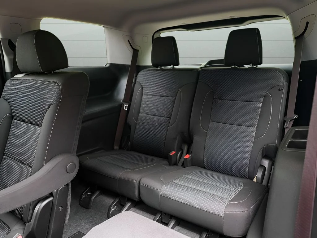 Used 2022 White GMC SLE image 42